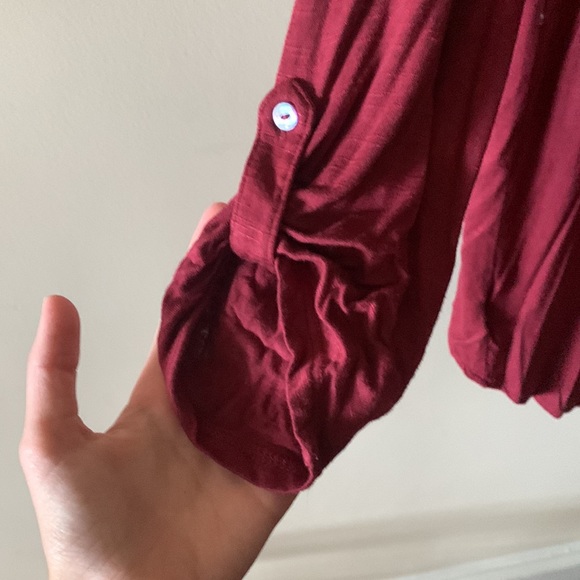 #402. Rxb, small, pretty color, very flattering,pretty details, burgundy - Picture 4 of 6